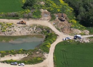 Τέμπη: Ολοκληρώθηκαν οι έρευνες με ειδικά σκυλιά στο οικόπεδο – Εντός 20 ημερών παραδίδεται η πραγματογνωμοσύνη στον ανακριτή