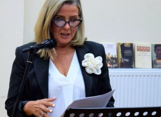 Αόρατα Φτερά: Παρουσιάζεται στη Λάρισα το βιβλίο της Μπέτυς Μαγρίζου