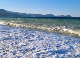 Μοιραίο μπάνιο για 59χρονη στην παραλία των Νέων Πόρων