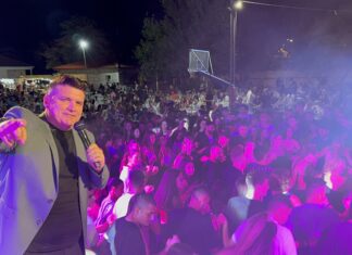 Τα έσπασαν με Γιάννη Καψάλη και Ξένια Βέρρα χιλιάδες Λαρισαίοι – Γλέντι τρικούβερτο μέχρι το πρωί – ΦΩΤΟΡΕΠΟΡΤΑΖ