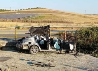 Σοκ: Νεκρός 39χρονος σε τροχαίο έξω από τη Λάρισα (ΦΩΤΟ)