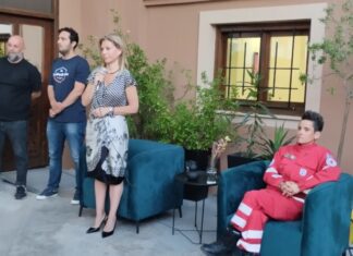 Η Μαρία Καρυστιανού στην έκθεση φωτογραφίας για τα Τέμπη: «Να μη συγκαλυφθεί το έγκλημα