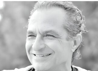 Το «αντίο» του Θεσσαλικού Θεάτρου στον Αλέξανδρο Τσακίρη