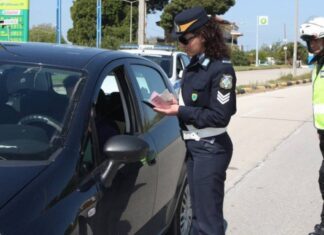 Αν δεν το έχεις στο αμάξι… την πάτησες: Το χαρτί που αν σε σταματήσουν και σου λείπει τρως πρόστιμο 200 ευρώ