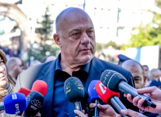 Τι απαντά ο Μπέος στη δημιουργία νέου πολιτικού κόμματος – «Θα το έκανα, αν…»