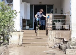 Πλημμυροπαθείς Εργατικών Κατοικιών Γιάννουλης: Ακόμη δεν δρομολογήθηκε το λεωφορείο για τη μεταφορά των παιδιών