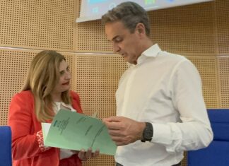 Λιακούλη σε Μητσοτάκη: «Ζητάμε να είστε συνεπής στη Λάρισα για το Ογκολογικό Κέντρο»