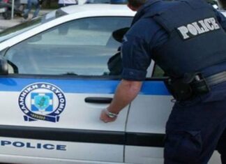 Λάρισα: Μπήκαν από το παράθυρο στα Φάρσαλα και την ξάφρισαν