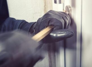 Κηφισιά: Άγνωστοι διέρρηξαν τη Μητρόπολη και αφαίρεσαν κουτί με 10.000 ευρώ