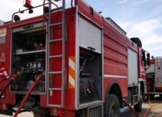 Λάρισα: Αγροτική έκταση και εξωτερικό χώρο επιχείρησης έκαψε η φωτιά στο Ομορφοχώρι