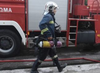 Φωτιά στη Γιάννουλη έκαψε υπολείμματα καλλιεργειών