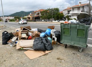 Στοπ στο χάος με τα σκουπίδια στα παράλια βάζει ο Δήμος Αγιάς – Πρόστιμα έως και 10.000 ευρώ! (ΦΩΤΟ)
