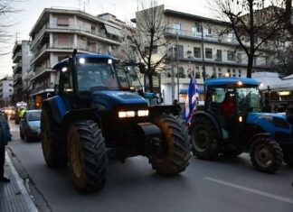 Βγαίνουν τρακτέρ σήμερα στον κόμβο Πλατυκάμπου και στα Φάρσαλα