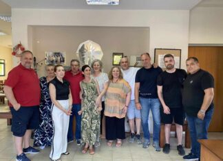 Εθελοντές επαγγελματίες φρόντισαν ηλικιωμένους στα Φάρσαλα