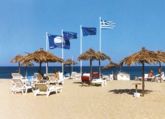 Τρεις “Γαλάζιες Σημαίες” στην Λάρισα – Συντονισμός των δέκα παράκτιων δήμων της περιοχής