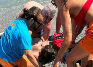 Πλαταμώνας: 15χρονος κόντεψε να πνιγεί – Τον έσωσαν οι ναυαγοσώστες