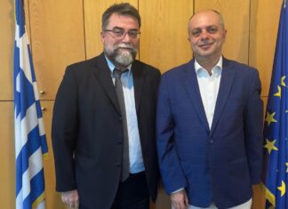 Συνάντηση Οικονόμου- Καπετάνου: «Φορολογικά κίνητρα για τα ταξί της επαρχίας -Ηλεκτρικοί φορτιστές αυτοκινήτων στα Φάρσαλα»