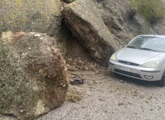 Προβλήματα από την κακοκαιρία στην Καλαμπάκα – Βράχος έπεσε πάνω σε Ι.Χ. -90χιλιοστά βροχής στην περιοχή