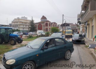 Τροχαίο ατύχημα με τραυματίες στον Τύρναβο – ΦΩΤΟ