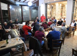 Κινητοποίηση στη Λάρισα από τους Αγιώτες παραγωγούς