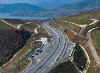 Αυτός είναι ο αυτοκινητόδρομος που «ενώνει» τη Μακεδονία, Θεσσαλία, Αθήνα – Πότε θα είναι έτοιμος;
