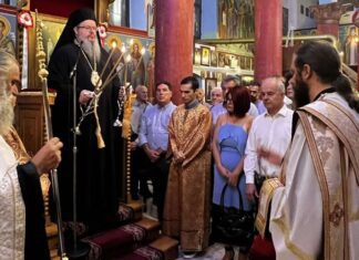Στον πανηγυρίζοντα Ιερό Ναό Γεννήσεως της Θεοτόκου στην Αιγάνη ο Ιερώνυμος (ΦΩΤΟ)