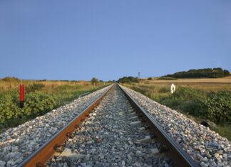 Λάρισα: Ούτε ένα έργο αποκατάστασης στον θεσσαλικό σιδηρόδρομο