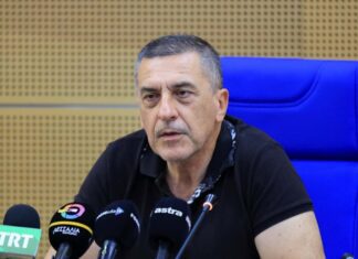 Δεν κλείνει η Τράπεζα Πειραιώς στην Αγιά – Iκανοποίηση Κουρέτα