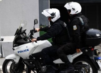 Πανικός σε καφετέρια στην Λάρισα με άγριο καβγά ζευγαριού – Η αστυνομία έκανε μια προσαγωγή