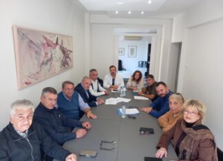 Η Συμπαράταξη Λαρισαίων ενημερώνει πολίτες και φορείς της πόλης για την αύξηση των δημοτικών τελών κατά 35%!