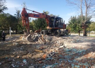 Γκρεμίστηκε ένα σημείο αναφοράς του Αμπελώνα (ΦΩΤΟ – ΒΙΝΤΕΟ)