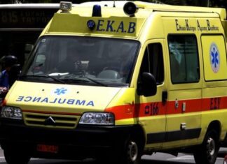 Λάρισα: Σοβαρό τροχαίο με τρία αυτοκίνητα και τραυματισμό