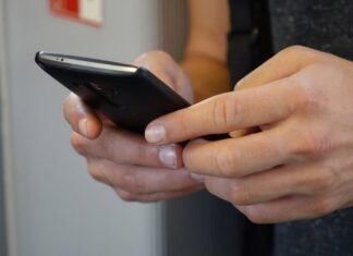 Λάρισα: Προσπάθησαν να αποσπάσουν στοιχεία για να αρπάξουν χρήματα από επιχειρηματία χρησιμοποιώντας το όνομα Αντιπεριφερειάρχη