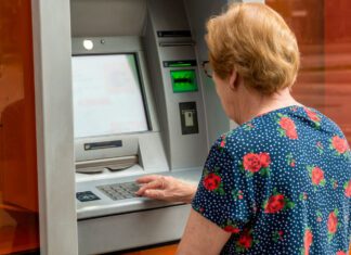 Συντάξεις: Η μεγαλύτερη ανάπτυξη φέρνει μεγαλύτερες αυξήσεις το 2025