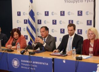 Γεωργιάδης: Ανάξιος λόγου όποιος βλέπει κατάρρευση του ΕΣΥ