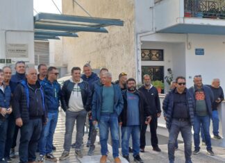 Με μηχανοκίνητη πορεία οι αμυγδαλοπαραγωγοί της Ελασσόνας ζήτησαν αποζημιώσεις στον ΕΛΓΑ Λάρισας – ΦΩΤΟ