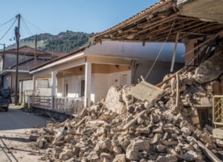 Ξεχασμένοι, χωρίς χρήματα και οικοδομικές άδειες οι σεισμόπληκτοι του νομού Λάρισας