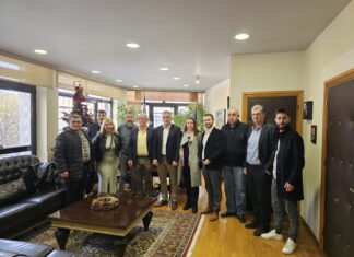 Συνάντηση του Χρήστου Γιακουβή με τον Δήμαρχο Λαρισαίων Θανάση Μαμάκο