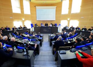 Λάρισα: Επί τάπητος το επιχειρησιακό σχέδιο για έκτακτα καιρικά φαινόμενα στην Περιφέρεια παρουσία Δημ. Κουρέτα και Υπουργού Βας. Κικίλια