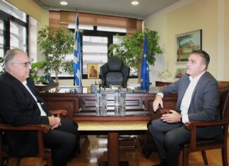 Συναντήθηκαν Θανάσης Μαμάκος και Τάκης Θεοδωρικάκος
