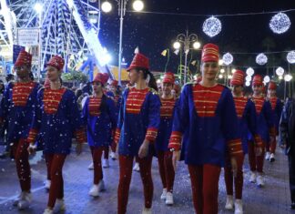 Christmas Parade στην Λάρισα: Φαντασμαγορική παρέλαση αρμάτων Παραμονή Χριστουγέννων – Τα 12 άρματα