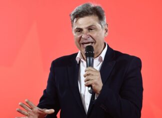 Στη Λάρισα σήμερα ο Νικόλας Φαραντούρης