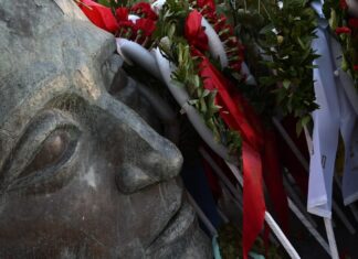 Η Λάρισα τιμά την εξέγερση του Πολυτεχνείου