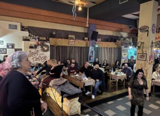 Λαρισαίοι γλέντησαν ρεμπέτικα με την αυθεντική Μαριώ – Χαμός στις ANADROMES live (ΦΩΤΟ – ΒΙΝΤΕΟ)