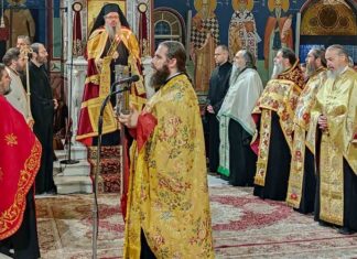 Με λαμπρότητα ο εσπερινός των Χριστουγέννων στη Λάρισα (ΦΩΤΟ)