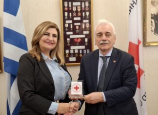 Λιακούλη: «Ήρθα σήμερα, να τιμήσω τη “ναυαρχίδα” του εθελοντισμού, τον Ελληνικό Ερυθρό Σταυρό»