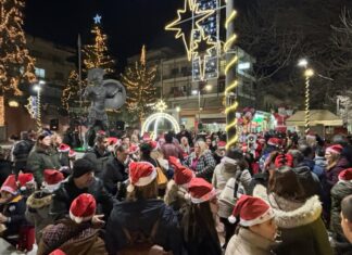 Στα Φάρσαλα την Τρίτη το 2ο Santa Walk