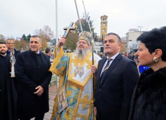 Στη Λάρισα για τα Θεοφάνεια ο Περιφερειάρχης Θεσσαλίας Δημήτρης Κουρέτας