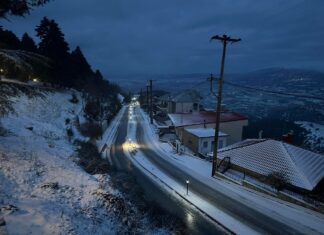 Στα λευκά τα ορεινά της Λάρισας