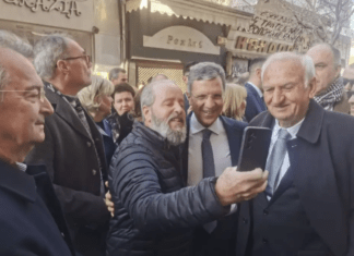 Πανζουρλισμός στη Λάρισα για μια φωτογραφία με τον Γιώργο Αυτιά – ΦΩΤΟ